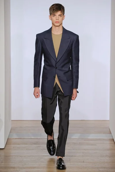 Look 2